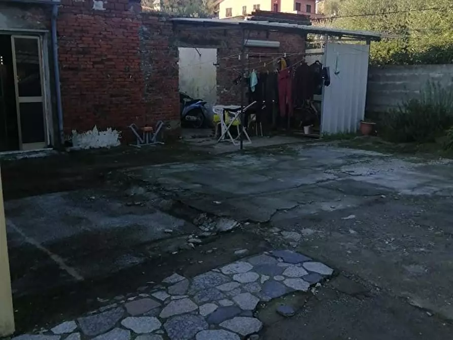 Immagine 2 di Casa semindipendente in vendita  a Carrara
