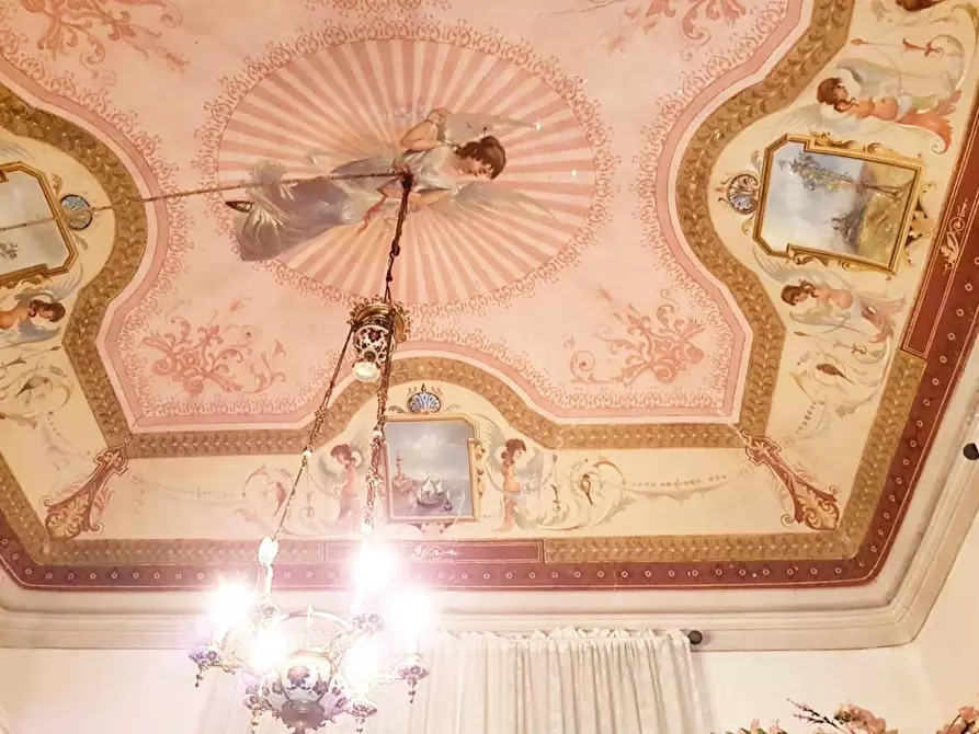 Immagine 6 di Villa in vendita  a Cerreto Guidi