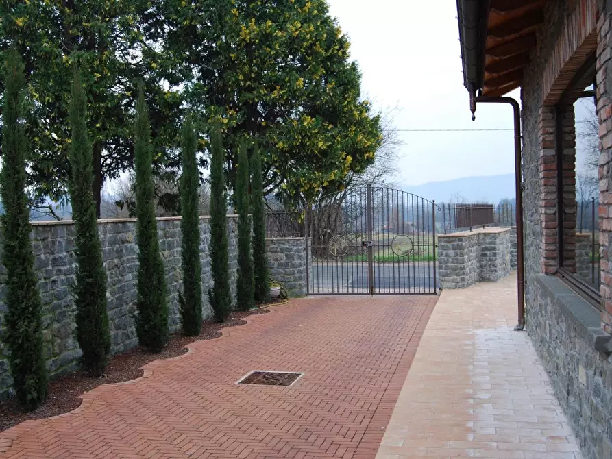 Immagine 40 di Albergo/B&B/Residence in vendita  a Villafranca In Lunigiana