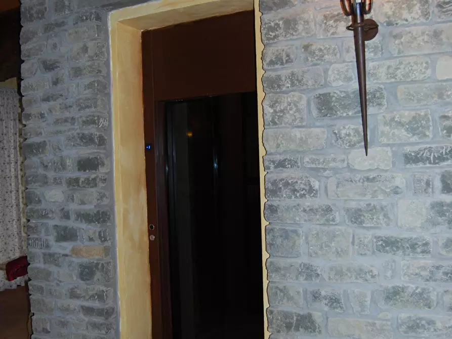 Immagine 25 di Albergo/B&B/Residence in vendita  a Villafranca In Lunigiana