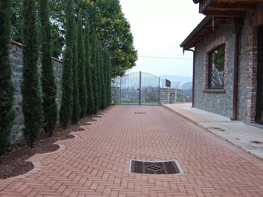 Immagine 41 di Albergo/B&B/Residence in vendita  a Villafranca In Lunigiana