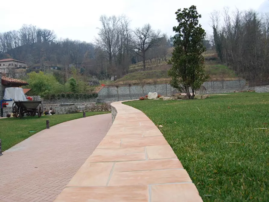 Immagine 50 di Albergo/B&B/Residence in vendita  a Villafranca In Lunigiana