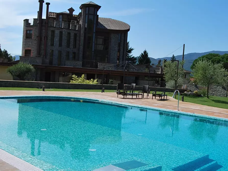 Immagine 22 di Albergo/B&B/Residence in vendita  a Villafranca In Lunigiana
