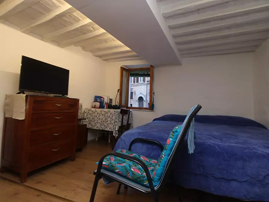 Immagine 9 di Appartamento in affitto  a Siena