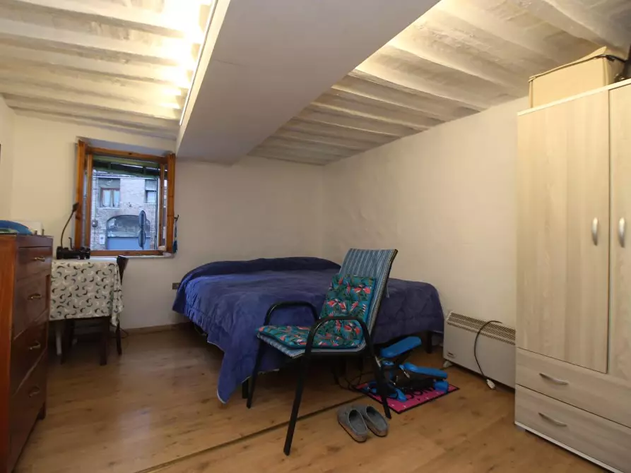 Immagine 1 di Appartamento in affitto  a Siena