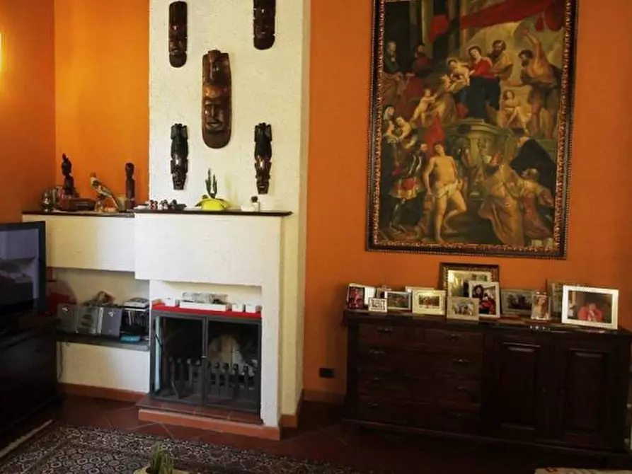 Immagine 20 di Appartamento in vendita  a Lucca