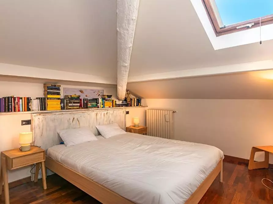 Immagine 18 di Villa in vendita  a Lucca