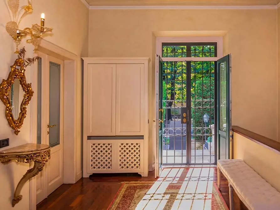 Immagine 30 di Villa in vendita  a Lucca