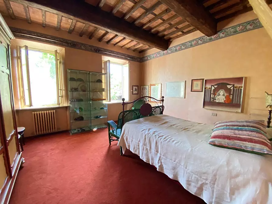 Immagine 29 di Villa in vendita  a Capannori