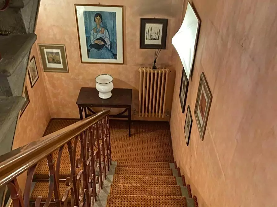 Immagine 33 di Villa in vendita  a Capannori