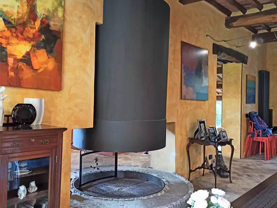 Immagine 12 di Rustico / casale in vendita  a Capannori