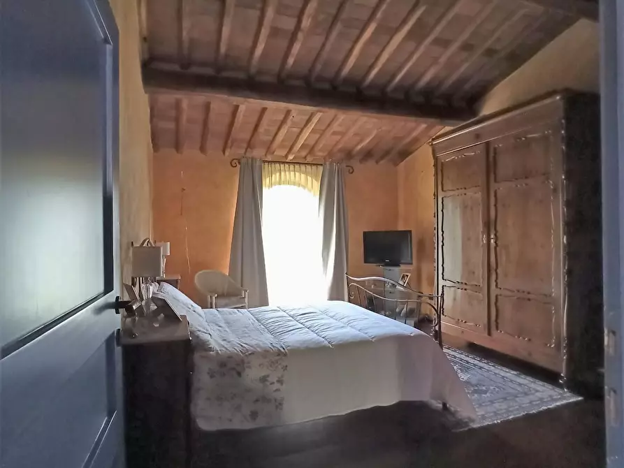 Immagine 17 di Rustico / casale in vendita  a Capannori