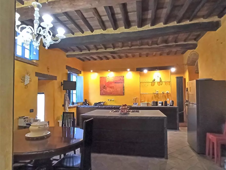 Immagine 13 di Rustico / casale in vendita  a Capannori