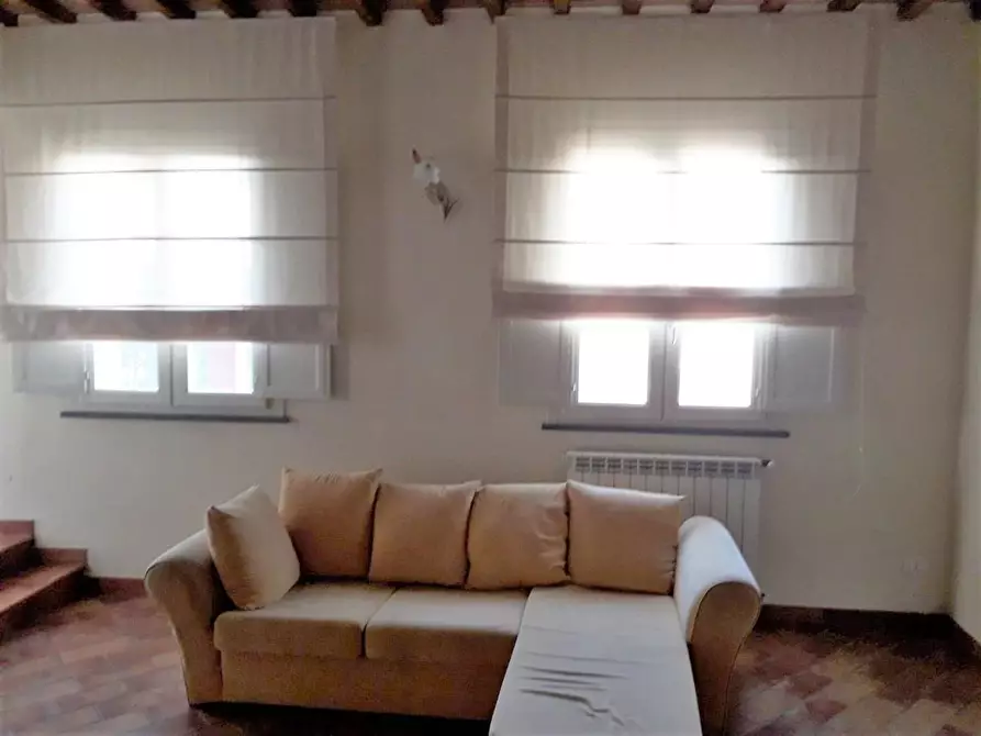 Immagine 8 di Villa in vendita  a Capannori