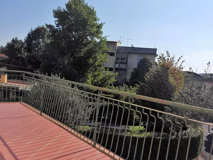 Immagine 16 di Villa in vendita  a Lucca