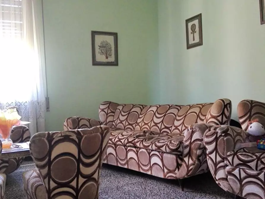 Immagine 7 di Villa in vendita  a Lucca