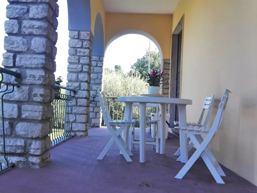 Immagine 6 di Villa in vendita  a Lucca