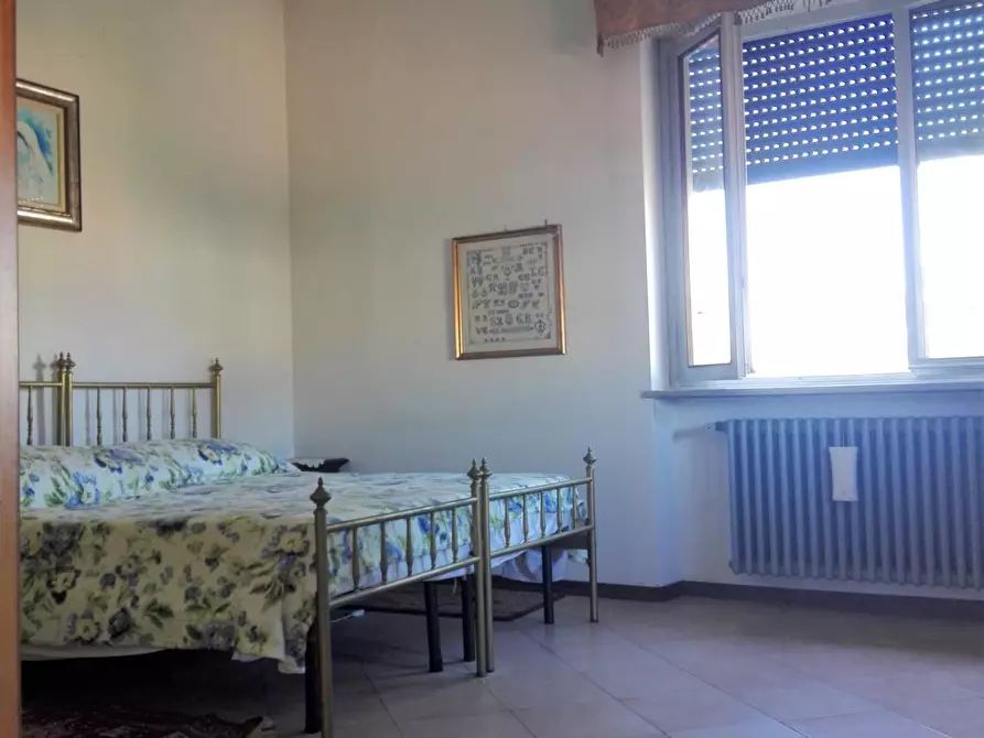 Immagine 15 di Villa in vendita  a Lucca