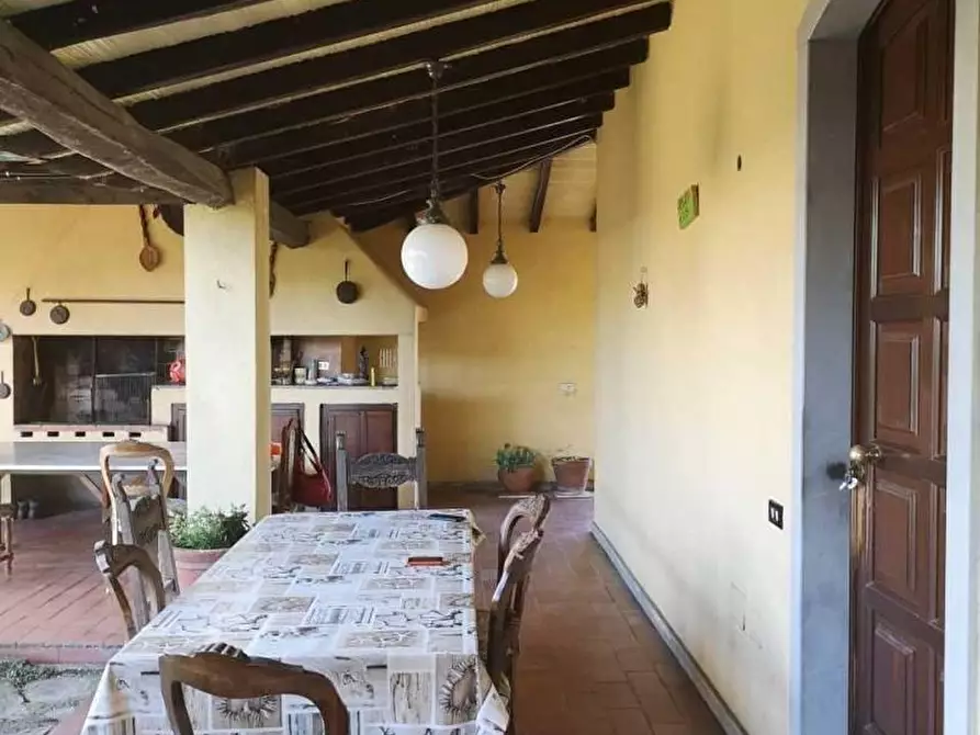 Immagine 6 di Villa in vendita  a Carrara