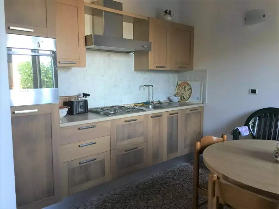 Immagine 3 di Porzione di casa in vendita  a Carrara