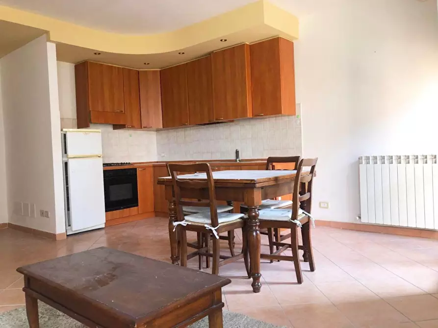 Immagine 5 di Appartamento in affitto  a Siena