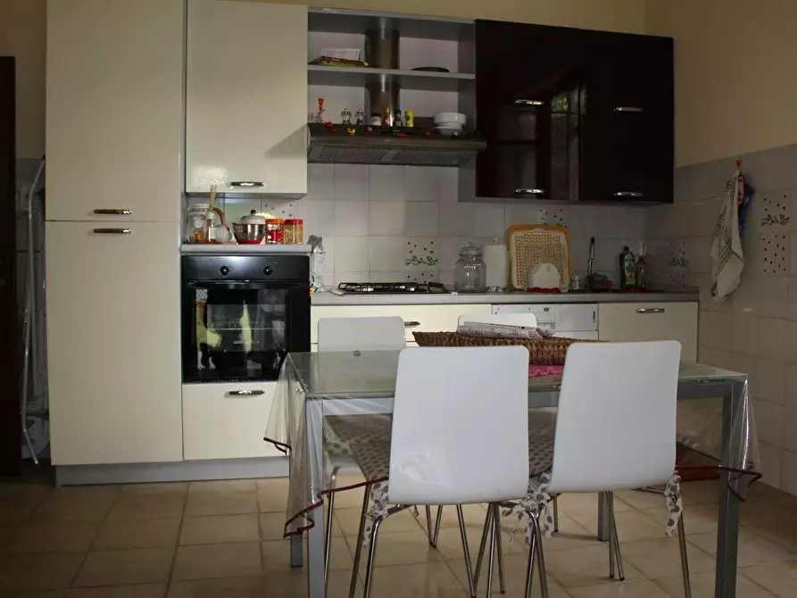 Immagine 5 di Casa bifamiliare in vendita  a Massa