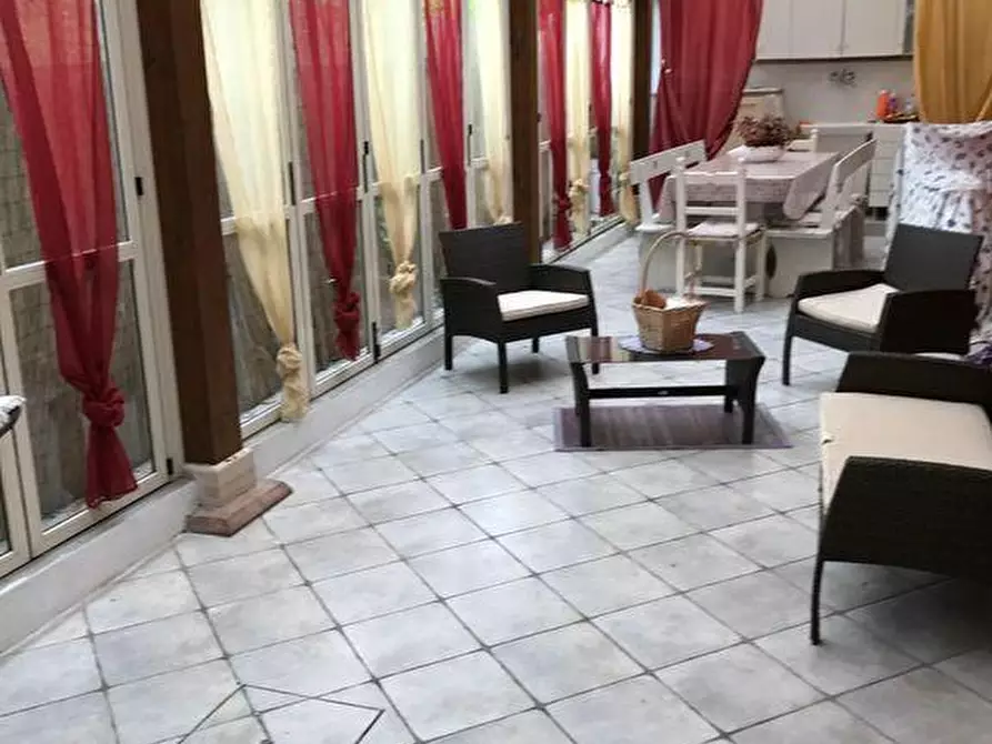 Immagine 7 di Casa bifamiliare in vendita  a Massa