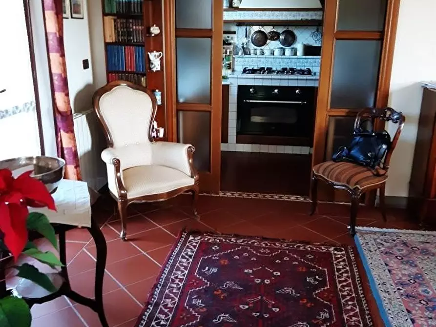 Immagine 11 di Casa trifamiliare in vendita  a Montignoso