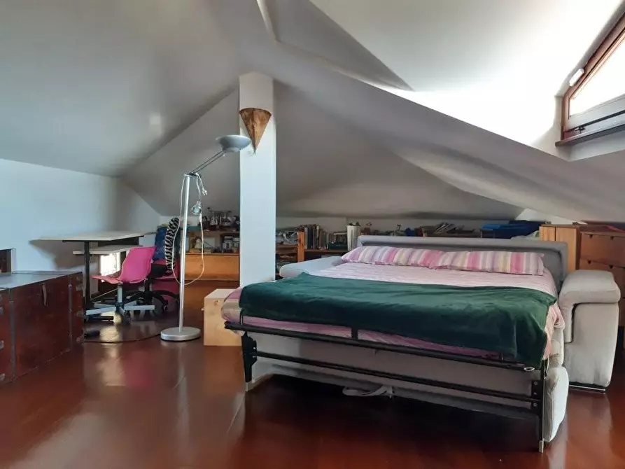 Immagine 17 di Casa trifamiliare in vendita  a Montignoso