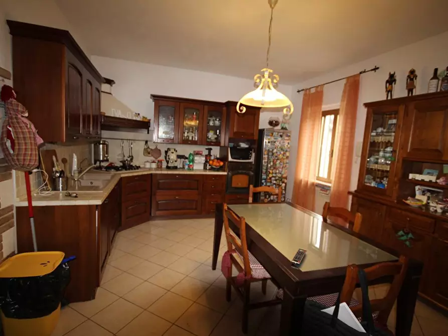 Immagine 6 di Casa colonica in vendita  a Montalcino