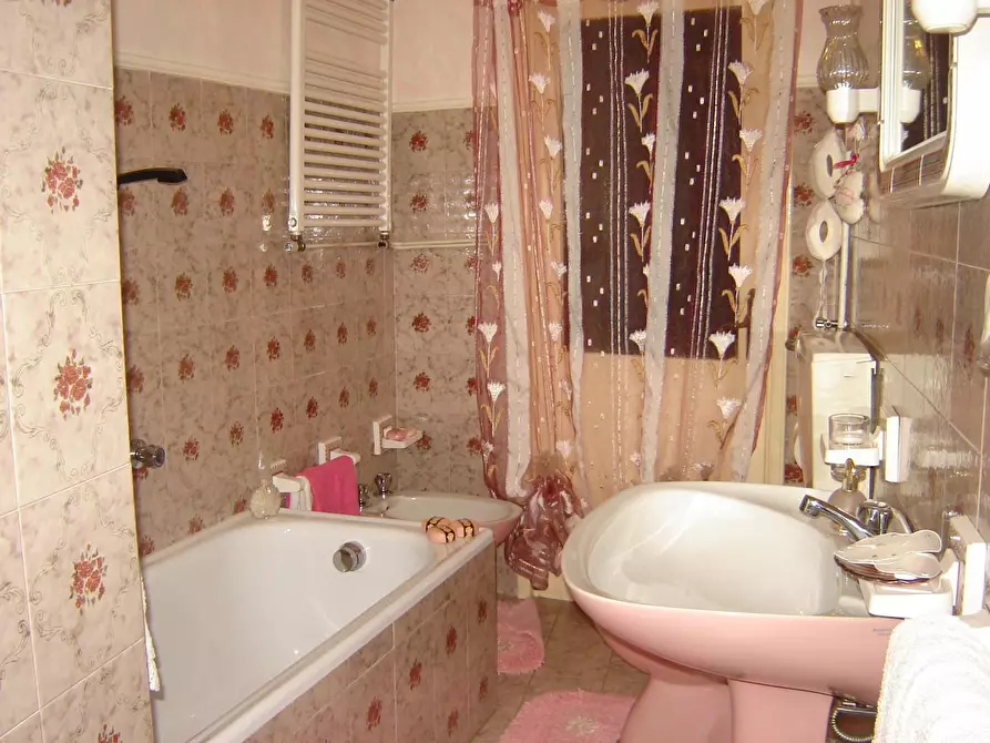 Immagine 15 di Terratetto in vendita  a Capannori