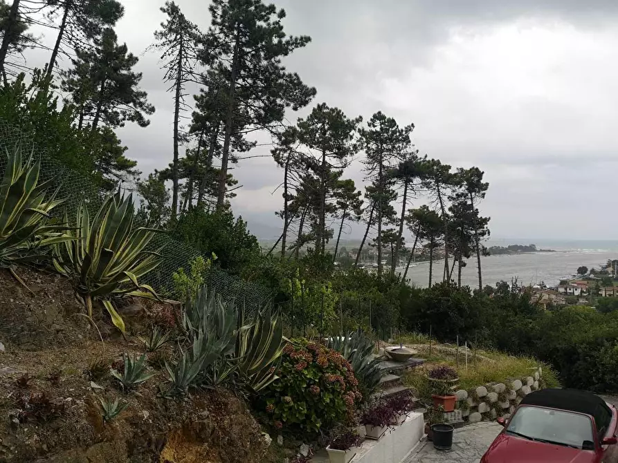 Immagine 41 di Casa bifamiliare in vendita  a Ameglia