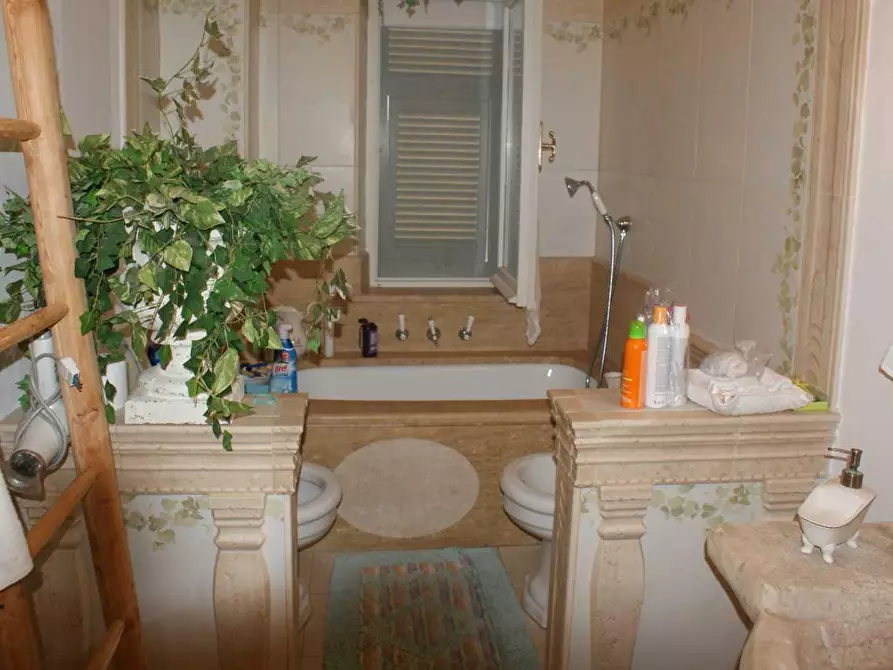 Immagine 13 di Casa bifamiliare in vendita  a Ameglia