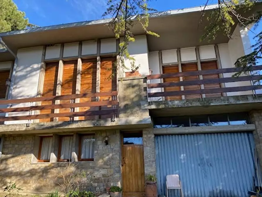 Immagine 1 di Villa in vendita  a Castellina In Chianti