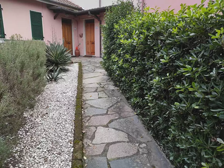 Immagine 17 di Terratetto in vendita  a Ameglia