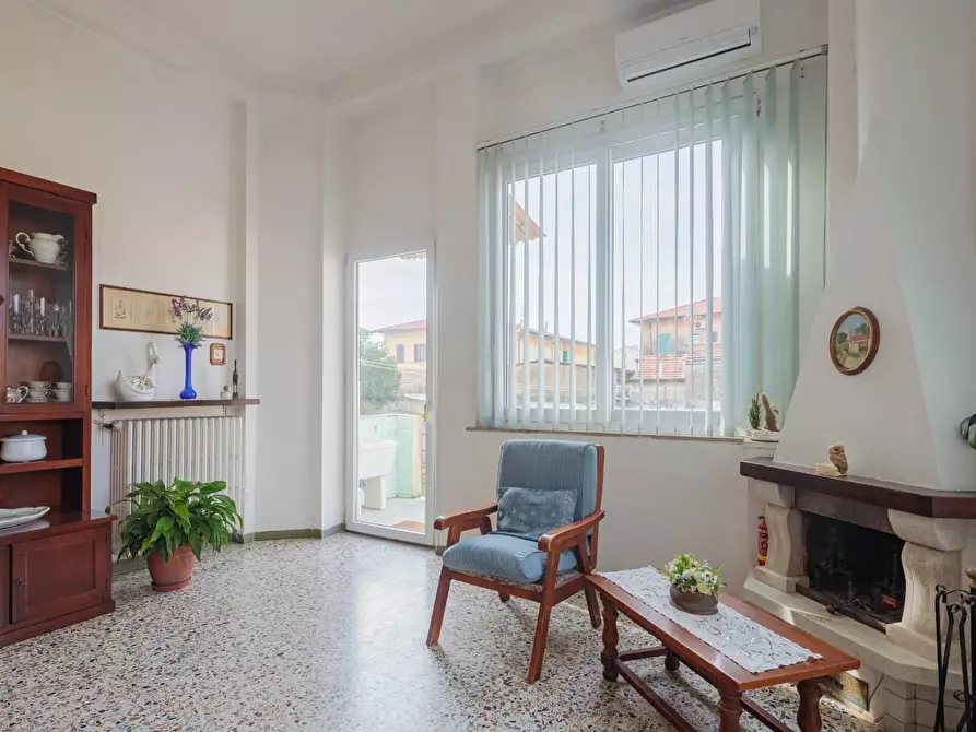 Immagine 8 di Appartamento in affitto  a Pisa