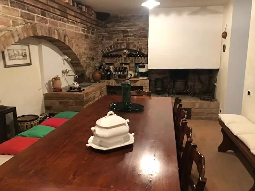 Immagine 10 di Villa in vendita  a San Miniato