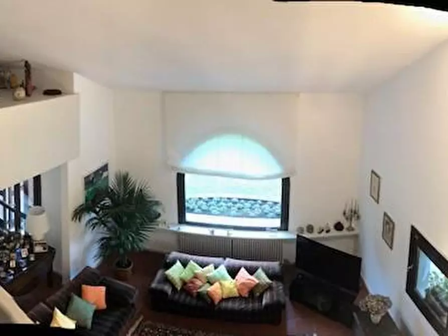 Immagine 15 di Villa in vendita  a San Miniato