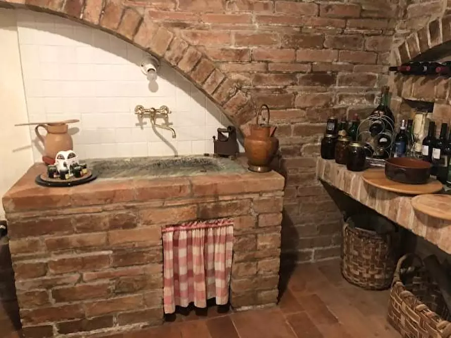 Immagine 11 di Villa in vendita  a San Miniato