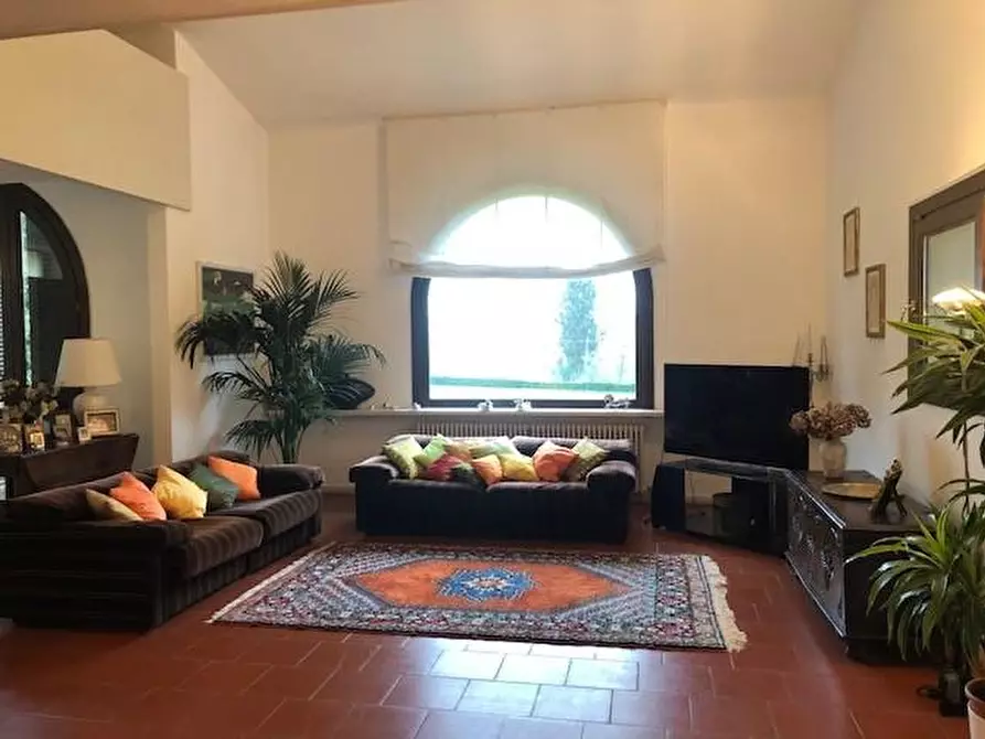 Immagine 1 di Villa in vendita  a San Miniato