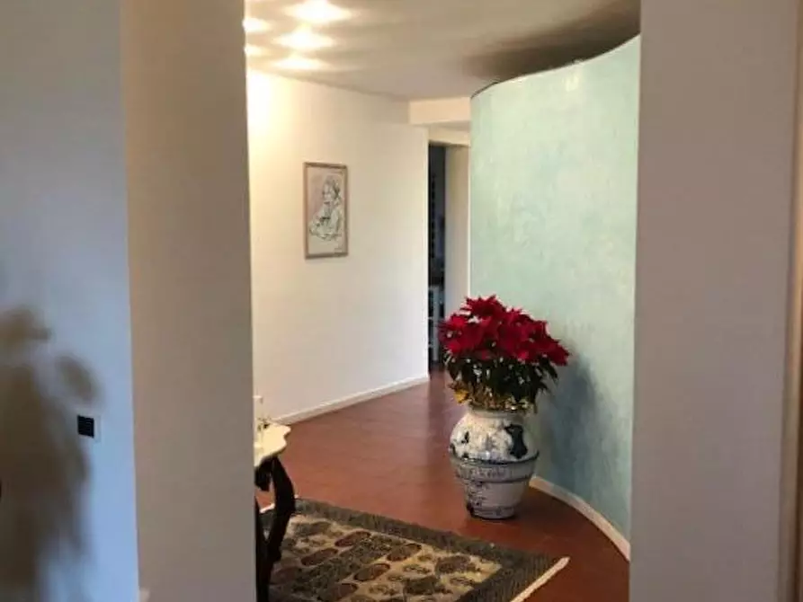 Immagine 5 di Villa in vendita  a San Miniato