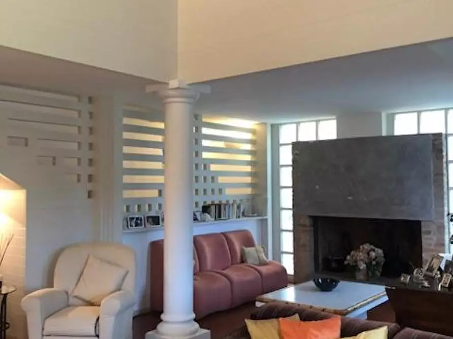 Immagine 4 di Villa in vendita  a San Miniato