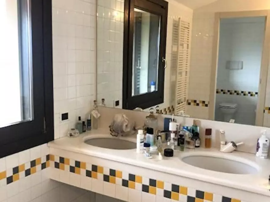 Immagine 19 di Villa in vendita  a San Miniato