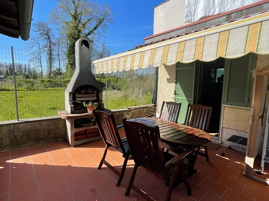 Immagine 5 di Casa indipendente in vendita  a Massa