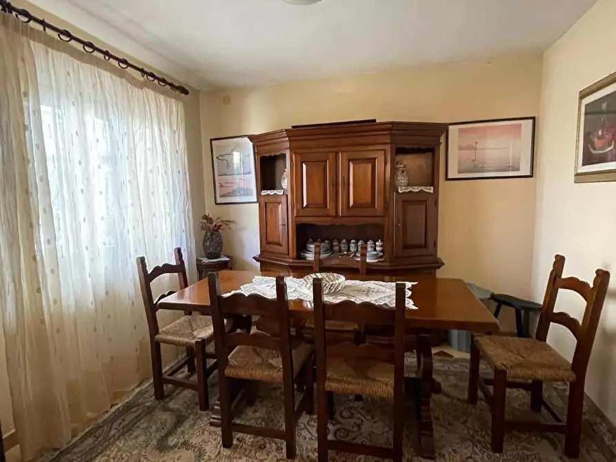 Immagine 9 di Casa indipendente in vendita  a Massa