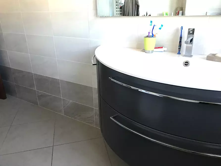 Immagine 15 di Appartamento in vendita  a Empoli