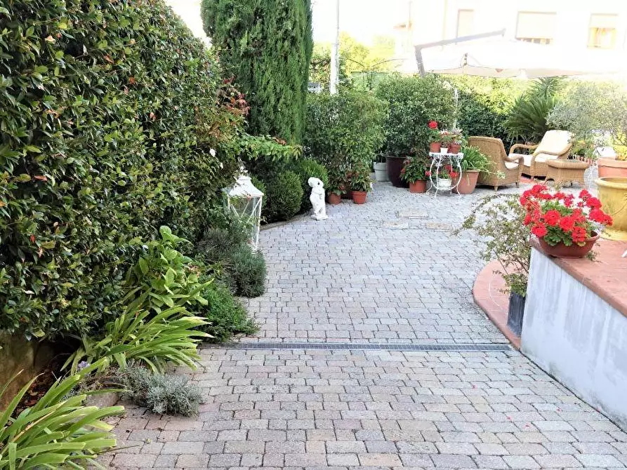 Immagine 26 di Appartamento in vendita  a Ameglia