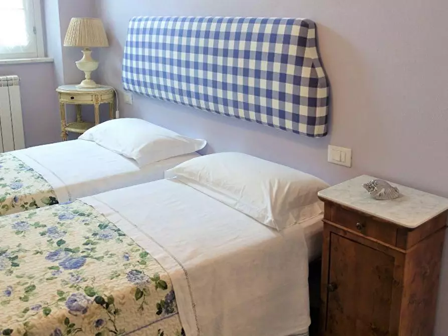 Immagine 18 di Appartamento in vendita  a Ameglia