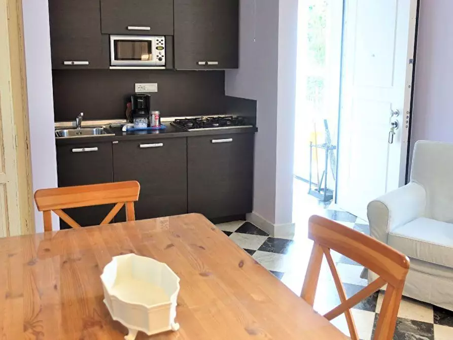 Immagine 10 di Appartamento in vendita  a Ameglia