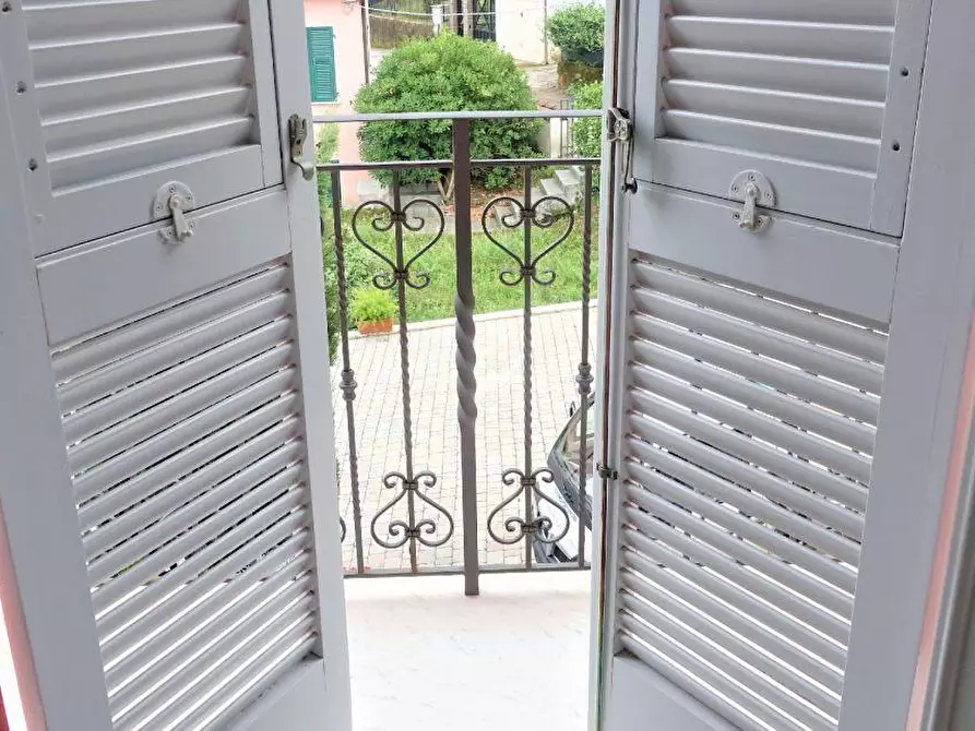 Immagine 15 di Appartamento in vendita  a Ameglia